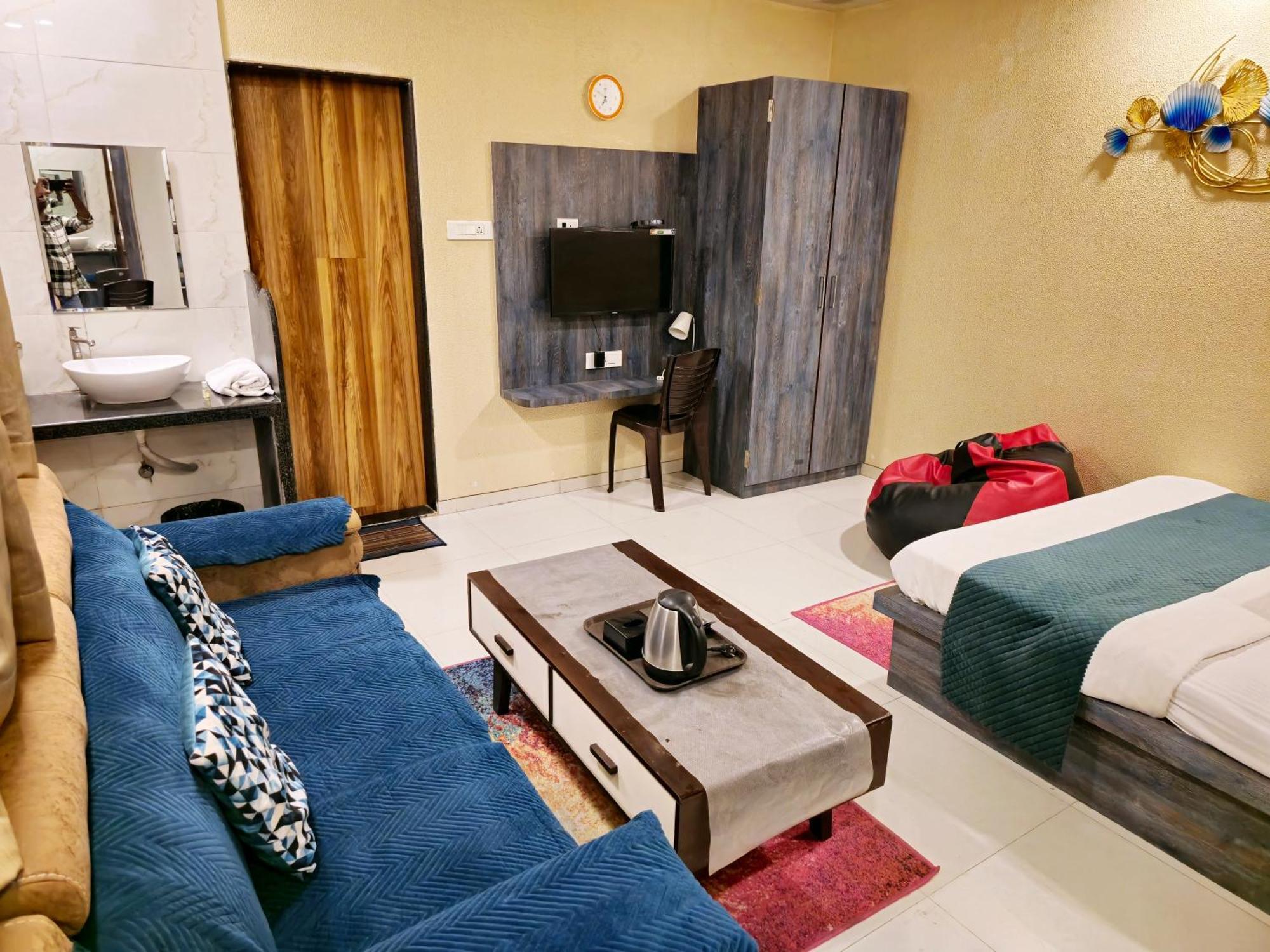 Hotel Mari Aai Residency Navi Mumbai Habitación foto